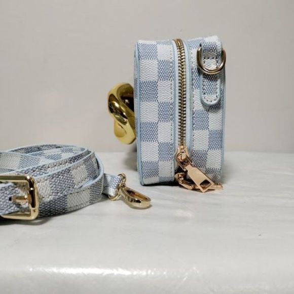 NWOT Gingham Cluth Bag Crossbody Bag with Gold Knotted Detail - Picture 3 of 7